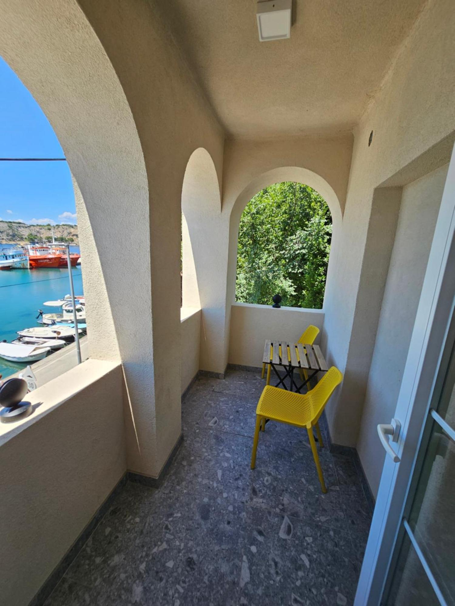 Villa Gaj Omisalj Bagian luar foto