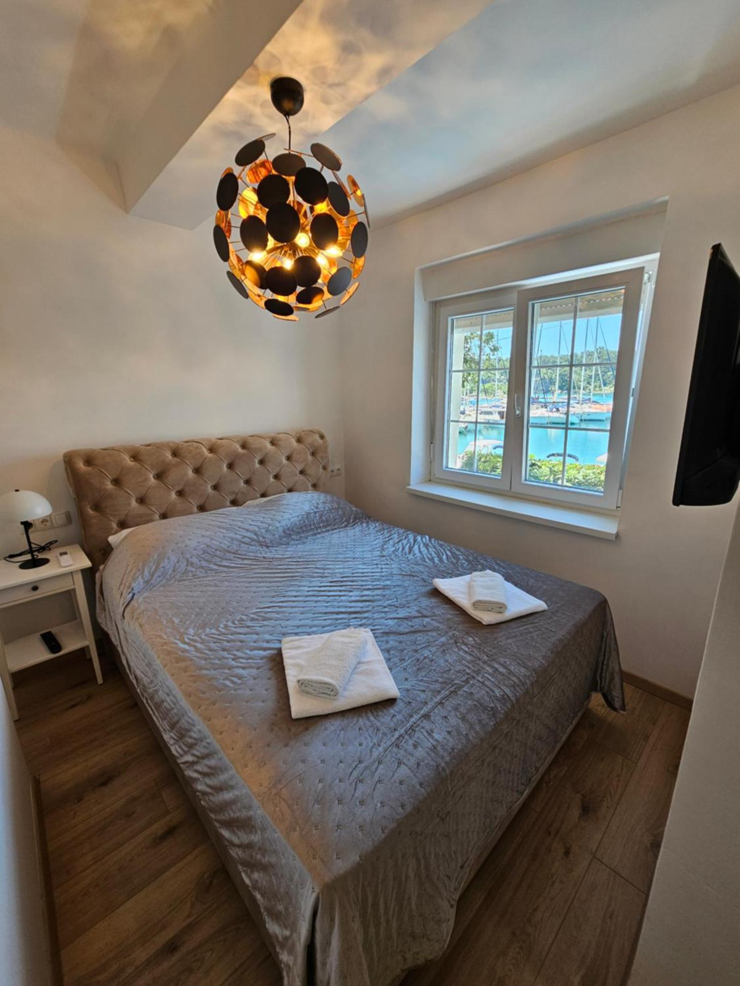 Villa Gaj Omisalj Bagian luar foto