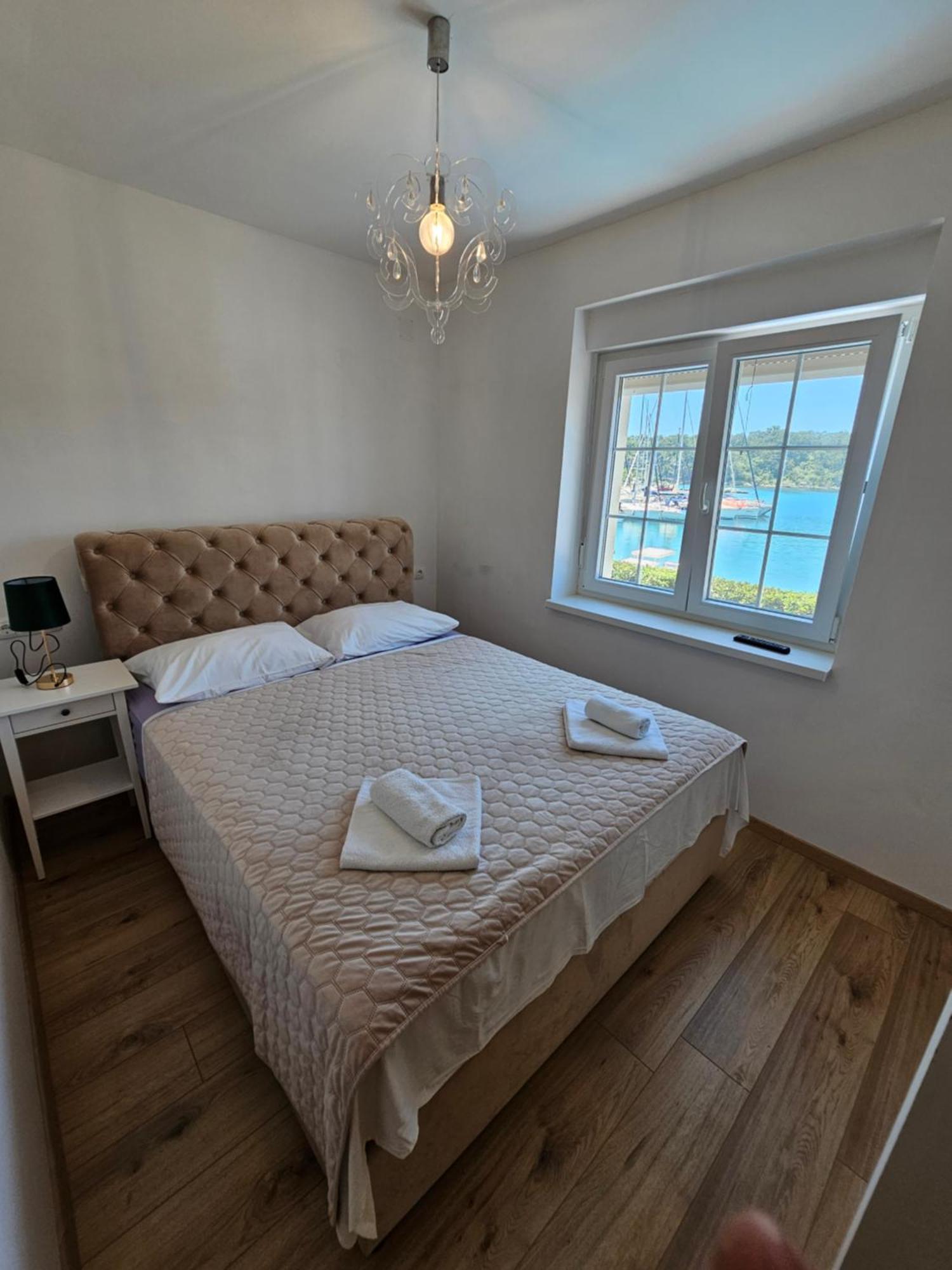 Villa Gaj Omisalj Bagian luar foto