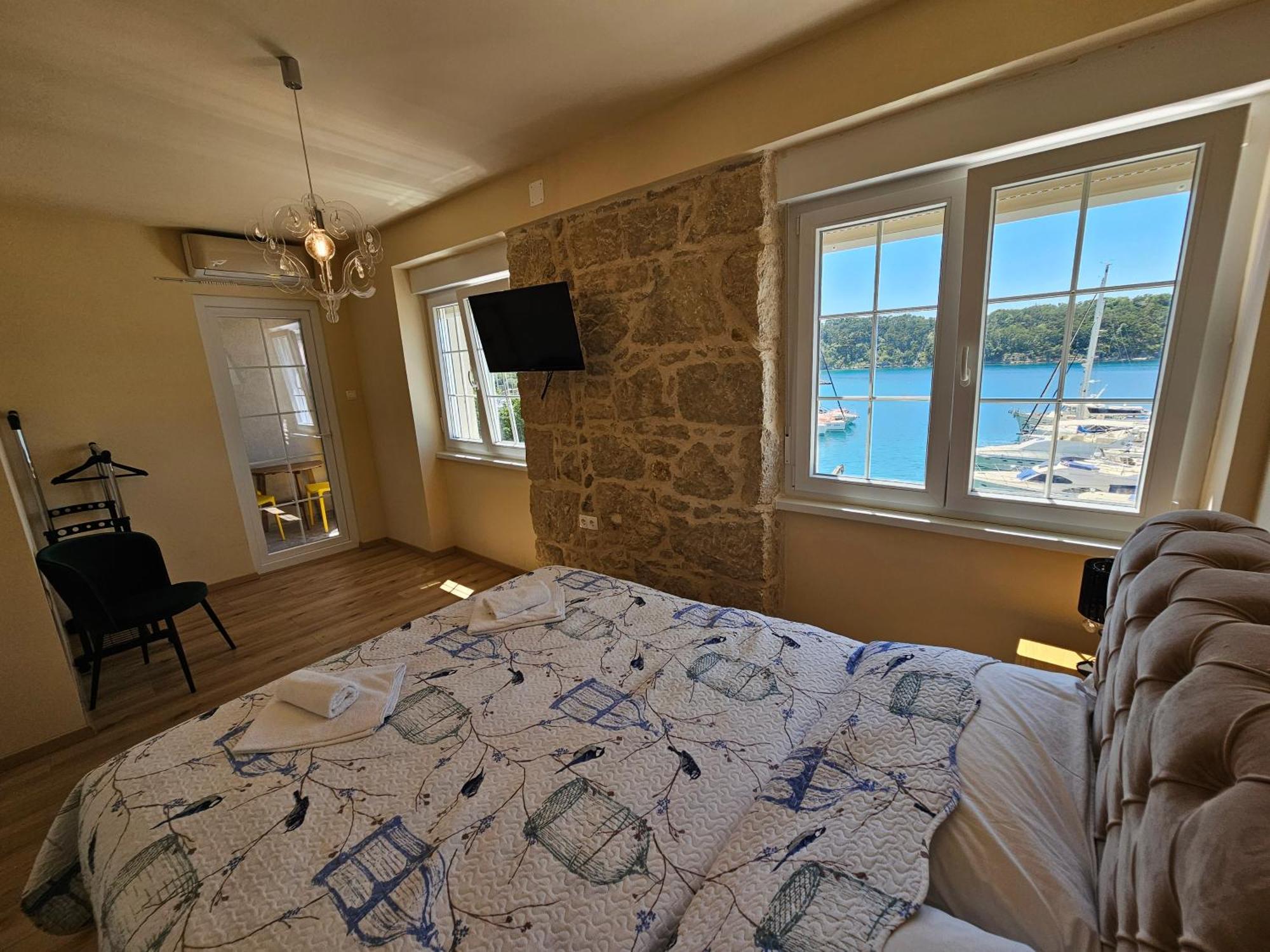 Villa Gaj Omisalj Bagian luar foto