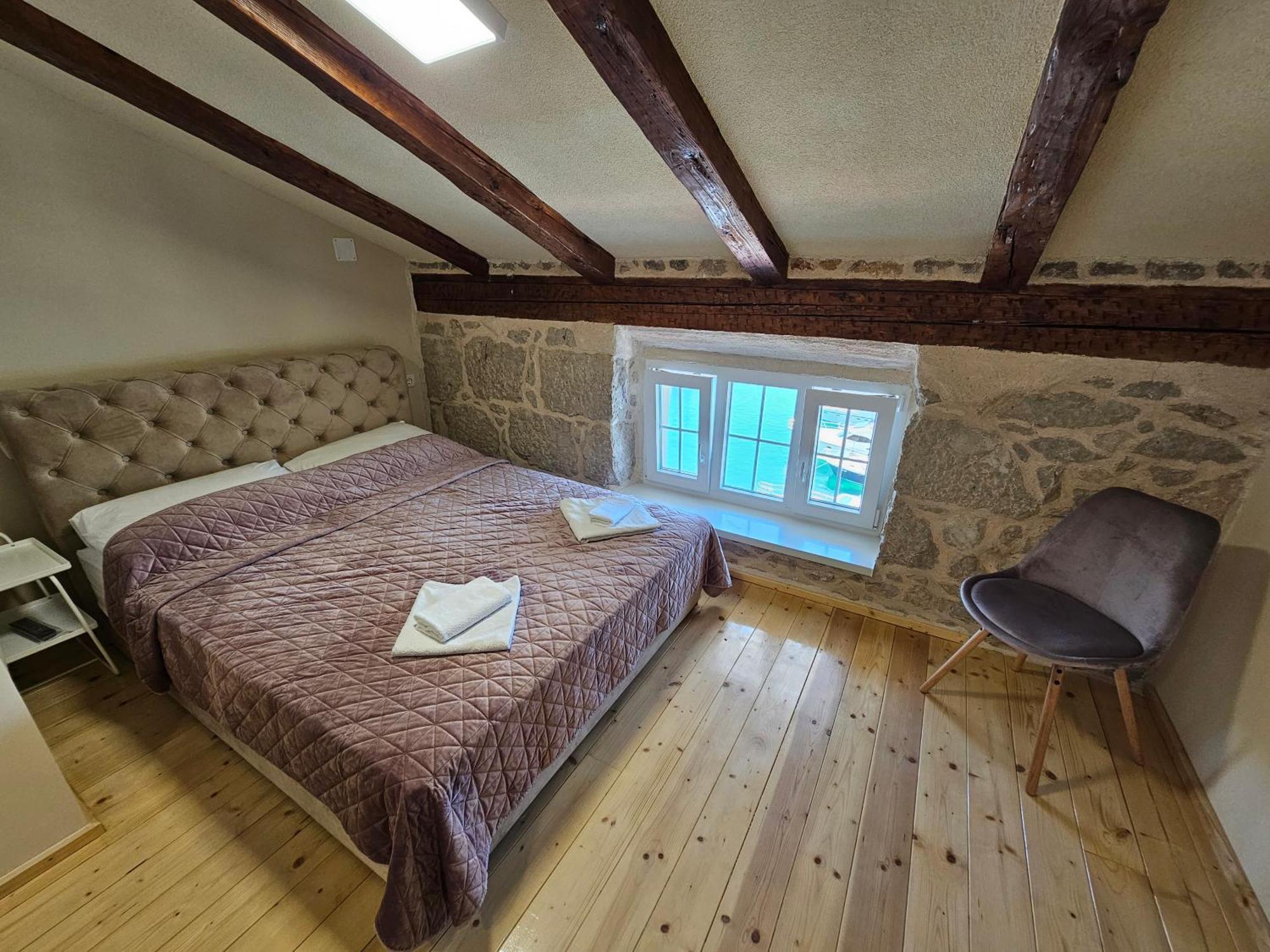 Villa Gaj Omisalj Bagian luar foto