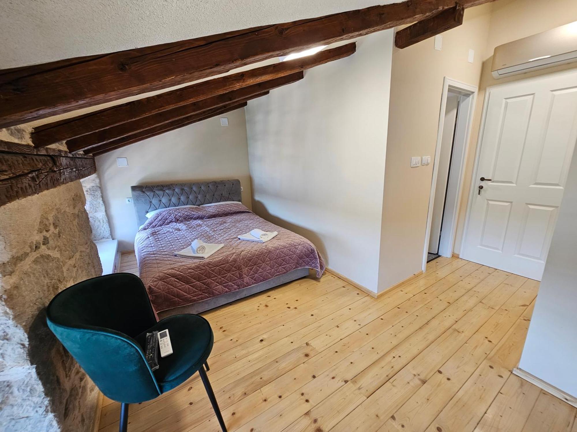 Villa Gaj Omisalj Bagian luar foto